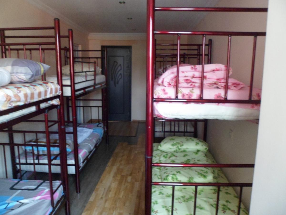 Everyday Cat Hostel Batumi Ngoại thất bức ảnh