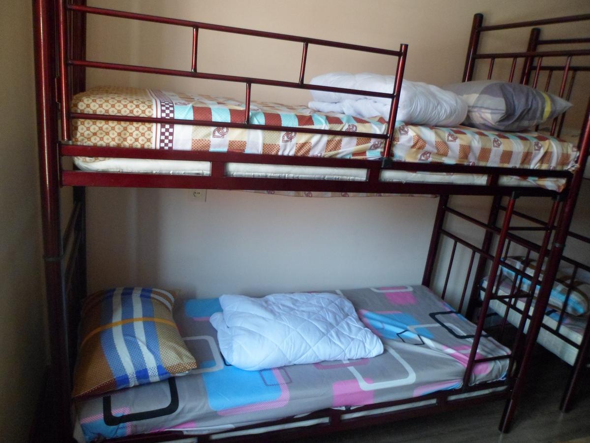 Everyday Cat Hostel Batumi Ngoại thất bức ảnh