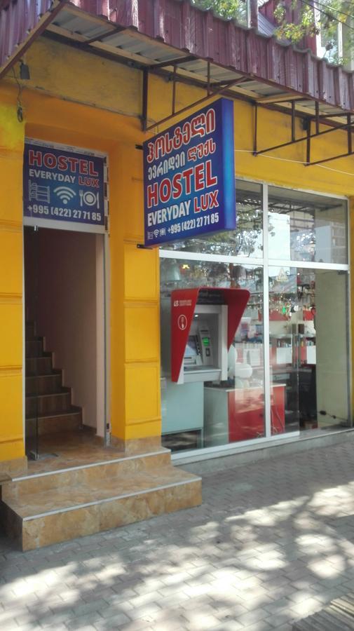 Everyday Cat Hostel Batumi Ngoại thất bức ảnh