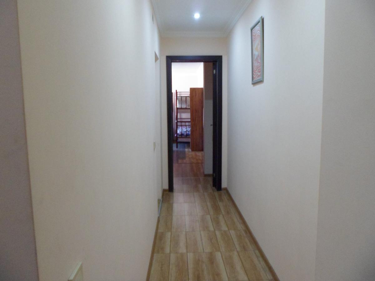 Everyday Cat Hostel Batumi Ngoại thất bức ảnh