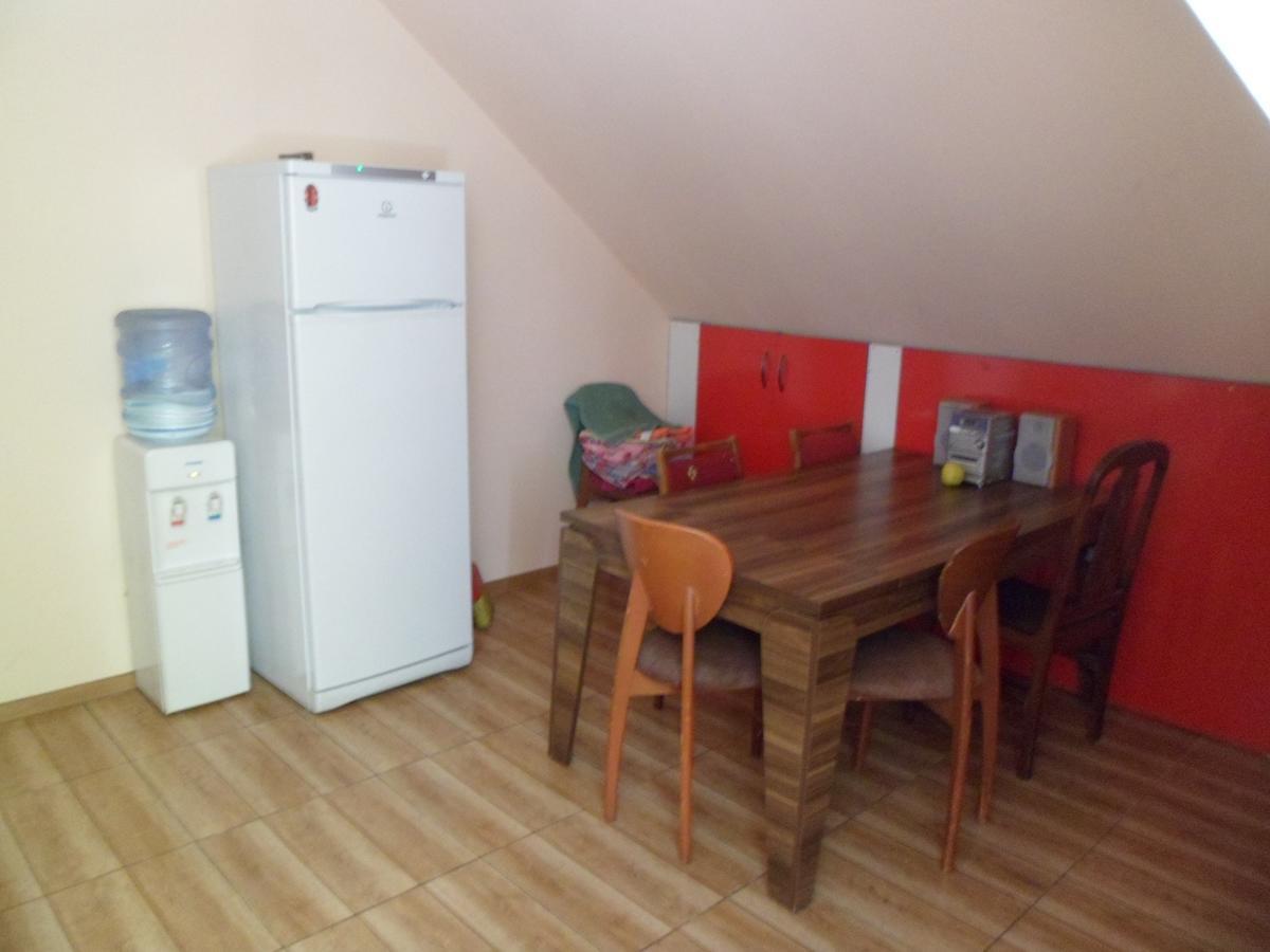 Everyday Cat Hostel Batumi Ngoại thất bức ảnh