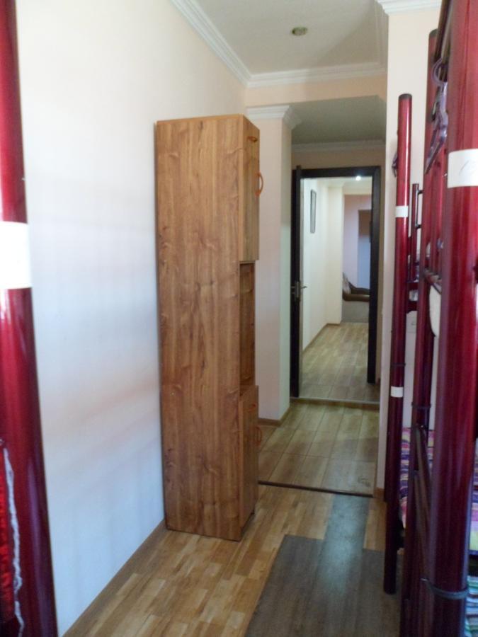 Everyday Cat Hostel Batumi Ngoại thất bức ảnh
